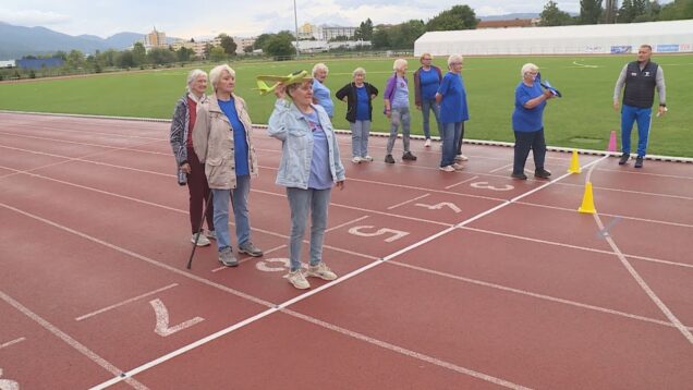 Chuť hýbať sa a súťažiť im nezmizla ani po rokoch. Seniori sa opäť predviedli vo viacerých disciplínach a dokázali, že keď srdce športuje, vek je len číslo
