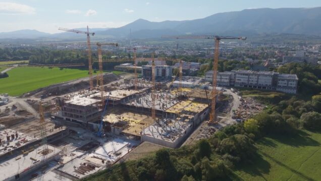 Minister zdravotníctva SR sa pri kontrolnom dni presvedčil o rýchlom postupe výstavby