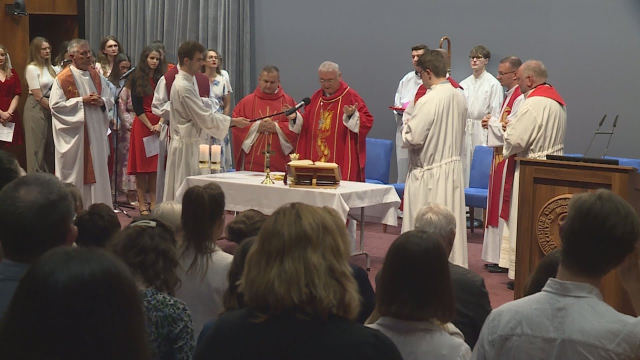 Prosobi Pri lekárskej fakulte pôsobí Centrum univerzitnej pastorácie. Spája ...