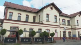 Vo Vrútkach modernizujú železničnú stanicu za 2,2 milióna eur. Práce prinesú aj bezpečnejšie priestory aj komfortnejšie cestovanie