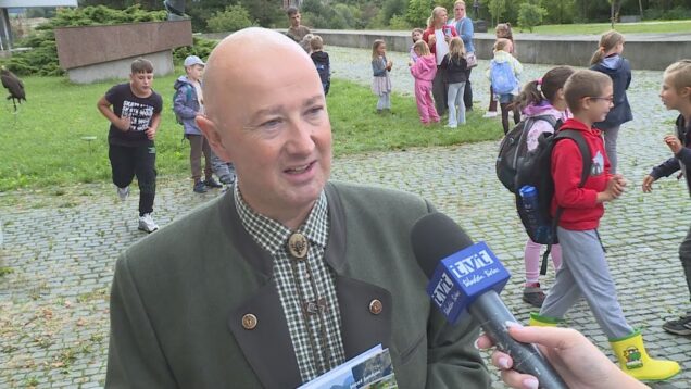 Vyštudovaný lesník a vášnivý cestovateľ priniesol kúsok sveta aj deťom. Napriek tomu, že toho precestoval viac ako dosť, vždy sa najviac teší domov na Slovensko