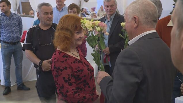 Krátko pred Vianocami sa stretli ľudia, ktorým osud pripravil neľahké prekážky, no ich spolupatričnosť a sila  môžu byť inšpiráciou pre ostatných