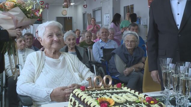 Sté narodeniny pani Števky sú oslavou nielen dlhého života, ale aj radosti, smiechu a životnej múdrosti, ktorú rozdáva každému, kto ju stretne