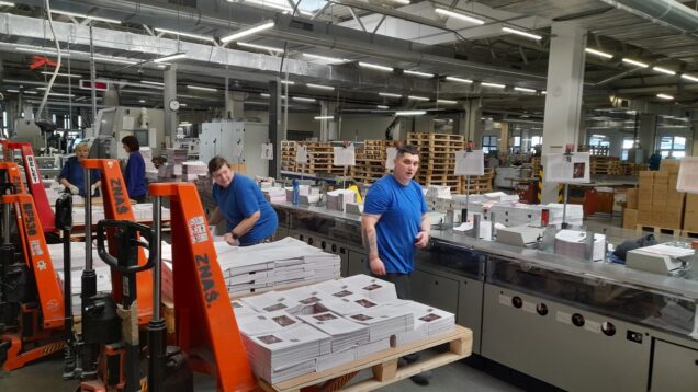 Bez intervencie štátu a predaja časti majetku hrozí vraj martinskej Neografii zánik. O prácu môže prísť 230 zamestnancov.