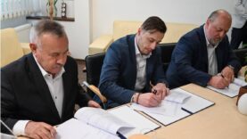 V stredu 25. marca bolo na radnici podpísané memorandum o spolupráci medzi mestom Martin, hokejovým klubom MHA Martin a spoločnosťou Bencout Group