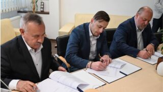 V stredu 25. marca bolo na radnici podpísané memorandum o spolupráci medzi mestom Martin, hokejovým klubom MHA Martin a spoločnosťou Bencout Group