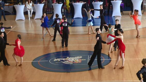 Aknela Dance Cup zaznamenala rekordnú účasť tanečníkov. Bol to deň plný tanca, a skvelých výkonov a súťažnej atmosféry