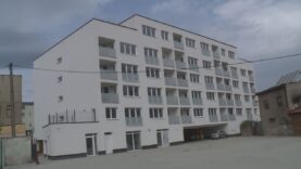 Vo Vrútkach vyrástla päťposchodová novostavba. Záujem o nové nájomné bývanie majú nielen Vrútočania