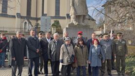 Vrútky si pietnym aktom kladenia vencov uctili pamiatku tých, ktorí padli v oslobodzovacích bojoch v apríli 1945