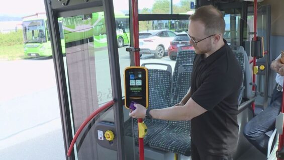V martinskej MHD prichádza veľká zmena. Cestujúci už nebudú nastupovať iba prednými dverami.
