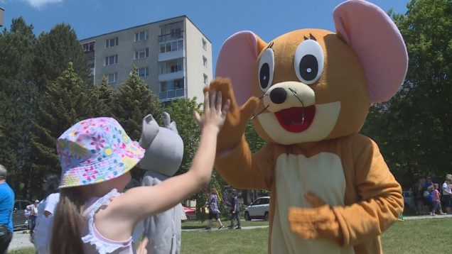 Atrakcie pre deti, dobrá hudba, chutné jedlo. Nič z toho nechýbalo v slnečnú júnovú sobotu pod holým nebom na Ľadovni