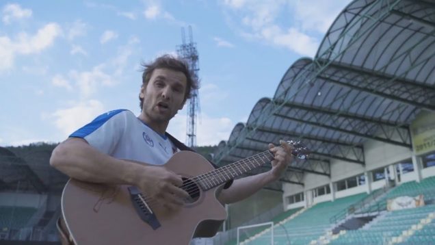 Do tretice všetko dobré. Známy spevák v sobotu chystá už dvakrát prekladaný koncert spojený s krstom CD-ečka