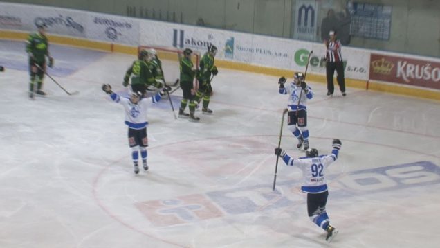 Finálová séria je vyrovnaná. Súboj „Dávida s Goliášom“ pokračuje dnes na žilinskom ľade