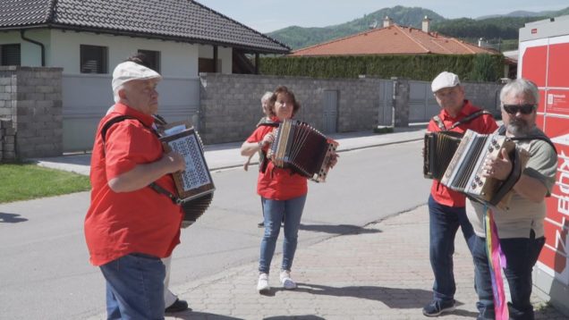 Heligónkári z rôznych regiónov Slovenska zanôtili ľudové piesne o láske