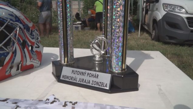Jurko Zonzel by bol na kamarátov hrdý. Aj tentoraz si hokejbalisti zahrali na jeho počesť a pamiatku. Účasťou na hokejbalovom  memoriáli opäť potvrdili, že jeho odkaz žije ďalej