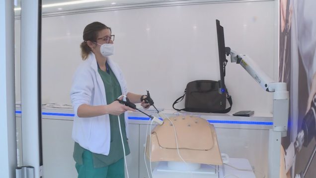 Mladým lekárom bol umožnený zaujímavý spôsob spojenia s chirurgickou praxou vo virtuálnej realite