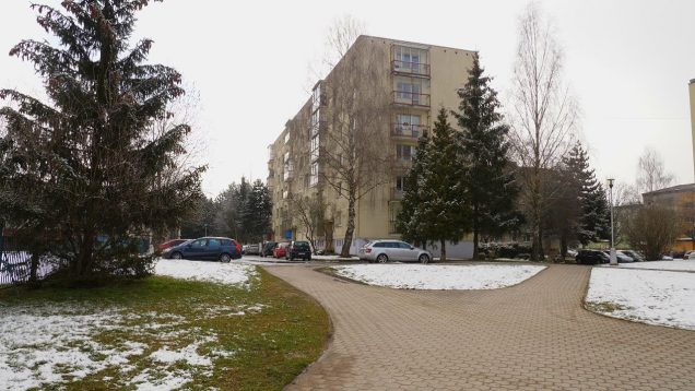 Na Ľadovni sa plánuje rozšírenie parkovacej plochy o 9 miest   