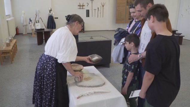 Od večera takmer do polnoci prešli bránami Etnografického múzea stovky návštevníkov