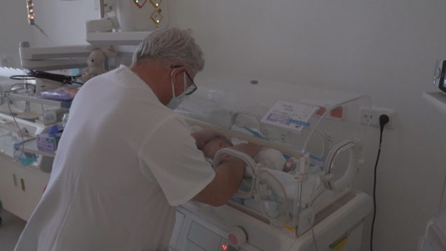 Prednosta Neonatologickej kliniky UNM je presvedčený, že očkovanie chráni matku aj dieťa