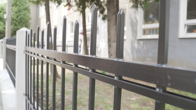 Prípravy na oslavu stého výročia ZUŠ sú v plnom prúde. Zrekonštruovali aj plot