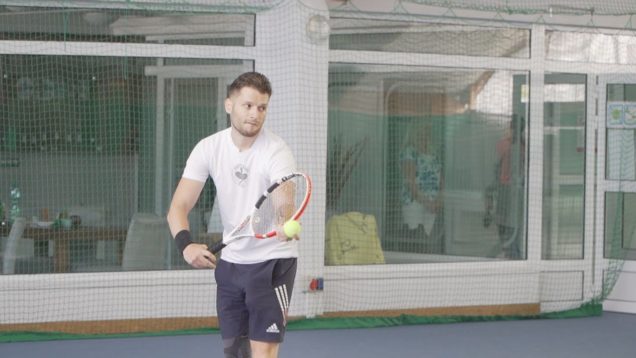 Rekreační tenisti si prišli zahrať na turnaj, aby pomohli dobrej veci