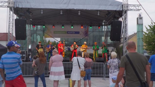 V rámci Kultúrneho leta 2021 sa o zábavu v Martine postarala kapela Lojzo