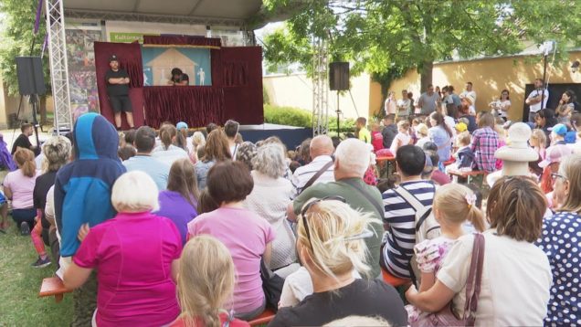 V rámci Kultúrneho leta si deti mohli pozrieť rozprávku Posledný dinosaurus