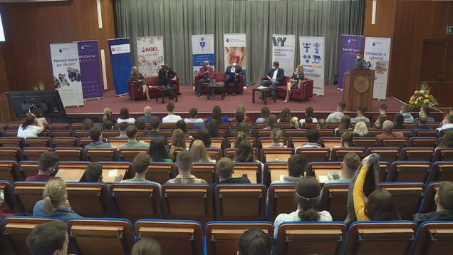 Zdravotnícke zariadenia sa snažia zachytiť študentov už počas štúdia